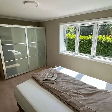 2-bedroom With Free Parking *