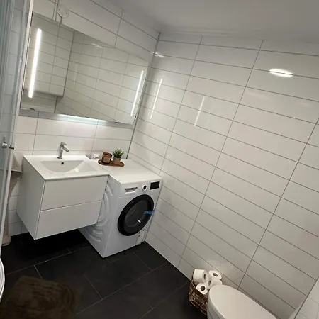 2-bedroom With Free Parking Lejlighed